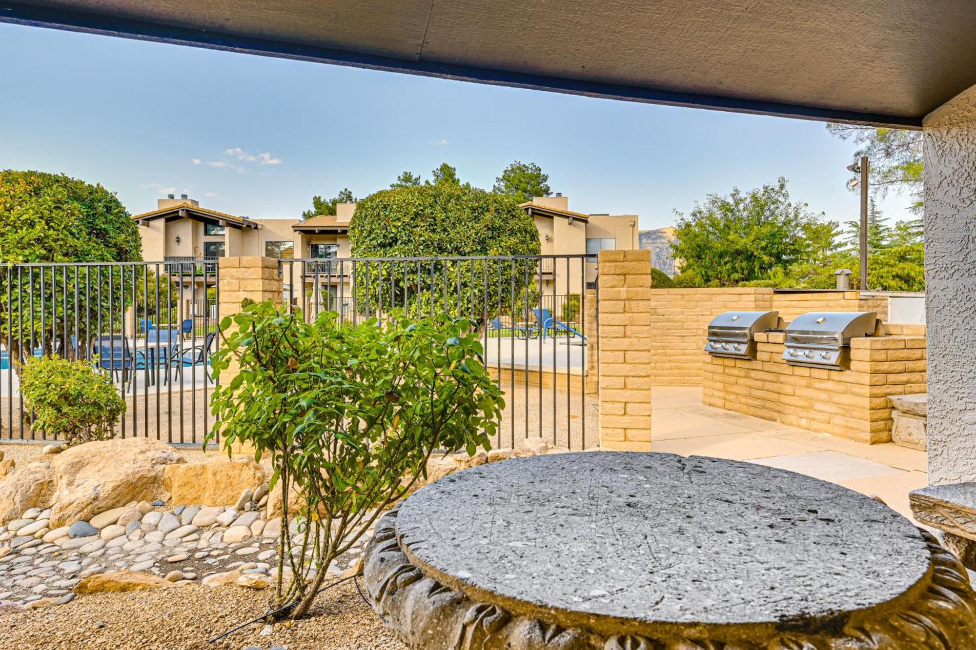 Peaceful Sedona Resort Retreat With Pool Access Kültér fotó